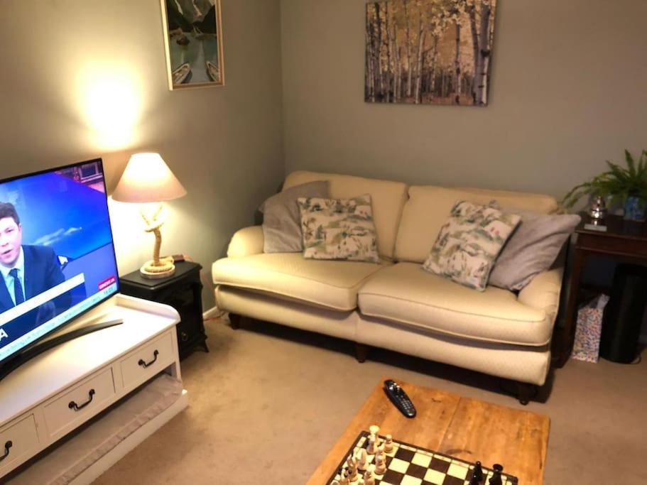 Lovely Riverside Flat Stifford エクステリア 写真